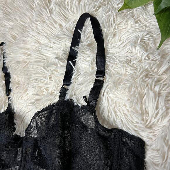 Chantelle| Vintage Women's black lace underwire bra - Picture 4 of 12